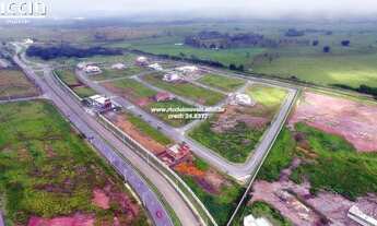 Imagem 5: 6 dormitórios, 4 suíte, 5 banheiro, 2 vagas na garagem, 300M² de Área Construída