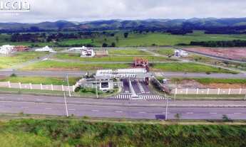 Imagem 7: 6 dormitórios, 4 suíte, 5 banheiro, 2 vagas na garagem, 300M² de Área Construída