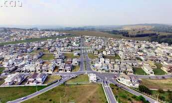 Imagem 2: 4 dormitórios, 4 suíte, 6 banheiro, 2 vagas na garagem, 250M² de Área Construída