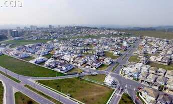 Imagem 3: 4 dormitórios, 4 suíte, 6 banheiro, 2 vagas na garagem, 250M² de Área Construída