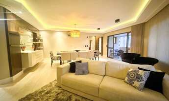 Imagem 5: 2 dormitórios, 2 suíte, 4 banheiro, 3 vagas na garagem, 220M² de Área Construída