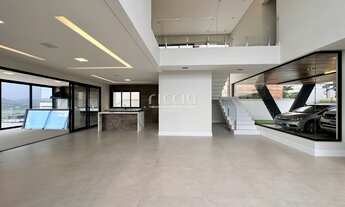 Imagem 7: 4 dormitórios, 4 suíte, 6 banheiro, 4 vagas na garagem, 470M² de Área Construída