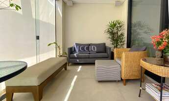 Imagem 7: 4 dormitórios, 4 suíte, 7 banheiro, 6 vagas na garagem, 400M² de Área Construída