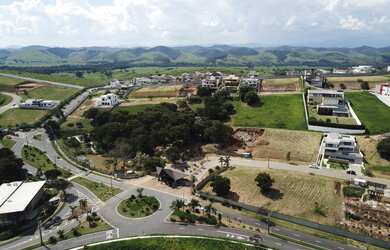 Imagem 5: 877M² de Área Construída, 877M² de Área Total