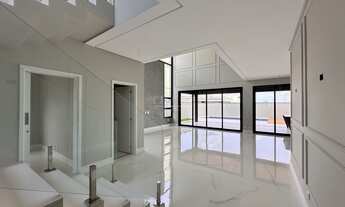 Imagem 7: 4 dormitórios, 4 suíte, 6 banheiro, 4 vagas na garagem, 350M² de Área Construída