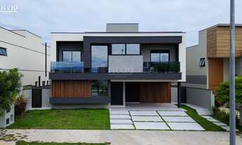 Imagem 3: 4 dormitórios, 4 suíte, 6 banheiro, 4 vagas na garagem, 350M² de Área Construída