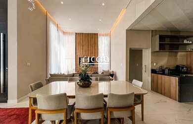 Imagem 3: 3 dormitórios, 1 suítes, 3 banheiro, 4 vagas na garagem, 225M² de Área Construída