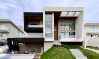 Imagem: 4 dormitórios, 4 suíte, 7 banheiro, 4