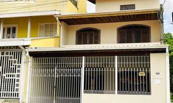 Imagem: 3 dormitórios na Rua Roberto Romeo Nogueira