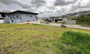 Imagem 2: 451M² de Área Construída na Rua Fernando Vieira Lopes Da Costa