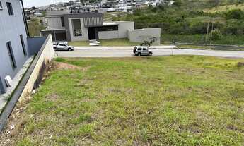 Imagem 4: 451M² de Área Construída na Rua Fernando Vieira Lopes Da Costa