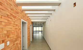 Imagem 2: 4 dormitórios, 3 suíte, 5 banheiro, 4 vagas na garagem, 350M² de Área Construída