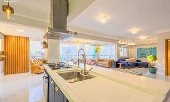 Imagem 6: 3 dormitórios, 3 suíte, 4 banheiro, 3 vagas na garagem, 154M² de Área Construída