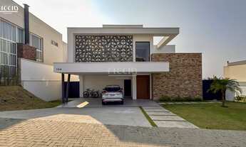 Imagem: 4 dormitórios, 4 suíte, 6 banheiro, 4