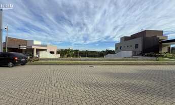 Imagem: 715M² de Área Construída, 715M² de Área