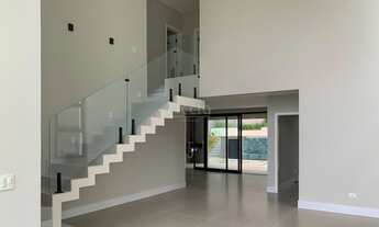 Imagem 3: 4 dormitórios, 4 suíte, 6 banheiro, 4 vagas na garagem, 325M² de Área Construída