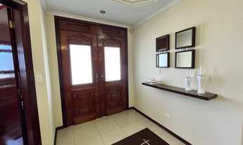 Imagem 2: 3 dormitórios, 2 suíte, 6 banheiro, 6 vagas na garagem, 454M² de Área Construída