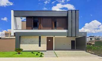 Imagem: 4 dormitórios, 4 suíte, 6 banheiro, 4