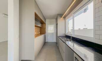 Imagem 6: 4 dormitórios, 3 suíte, 5 banheiro, 3 vagas na garagem, 263M² de Área Construída