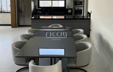 Imagem 5: 4 dormitórios, 4 suíte, 6 banheiro, 4 vagas na garagem, 280M² de Área Construída