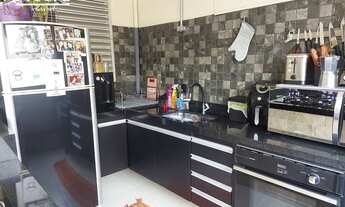 Imagem 2: 2 dormitórios, 1 banheiros, 2 vagas na garagem, 109M² de Área Construída, 109M² de Área To