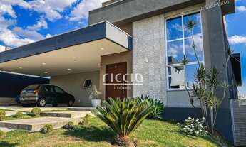 Imagem: 4 dormitórios, 4 suíte, 6 banheiro, 3