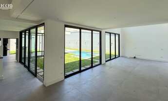 Imagem 6: 4 dormitórios, 4 suíte, 6 banheiro, 4 vagas na garagem, 499M² de Área Construída