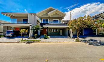 Imagem 3: 4 dormitórios, 4 suíte, 6 banheiro, 4 vagas na garagem, 300M² de Área Construída