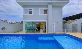 Imagem 3: 3 dormitórios, 3 suíte, 5 banheiro, 4 vagas na garagem, 230M² de Área Construída