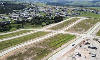 Imagem 3: 330M² de Área Construída, 330M² de Área Total