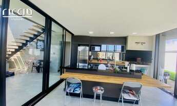 Imagem 3: 3 dormitórios, 3 suíte, 5 banheiro, 2 vagas na garagem, 184M² de Área Construída