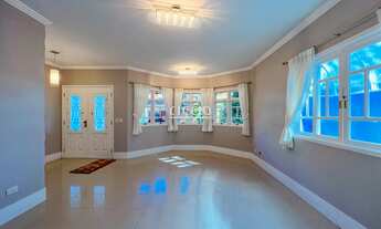 Imagem 4: 4 dormitórios, 2 suíte, 5 banheiro, 4 vagas na garagem, 320M² de Área Construída