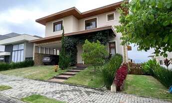 Imagem: 4 dormitórios, 4 suíte, 6 banheiro, 4