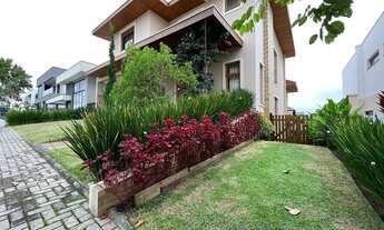 Imagem 4: 4 dormitórios, 4 suíte, 6 banheiro, 4 vagas na garagem, 380M² de Área Construída