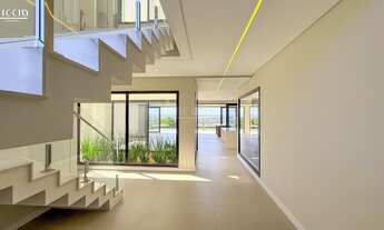 Imagem 5: 4 dormitórios, 4 suíte, 6 banheiro, 6 vagas na garagem, 530M² de Área Construída