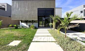 Imagem 2: 4 dormitórios, 2 suíte, 6 banheiro, 4 vagas na garagem, 468M² de Área Construída