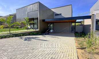 Imagem: 4 dormitórios, 2 suíte, 6 banheiro, 4