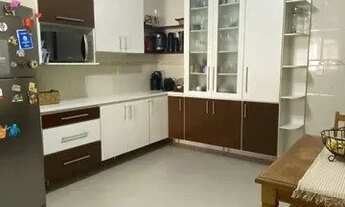 Imagem 7: 2 dormitórios, 1 suítes, 3 banheiro, 5 vagas na garagem, 250M² de Área Construída