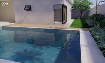 Imagem 2: 3 dormitórios, 3 suíte, 5 banheiro, 2 vagas na garagem, 250M² de Área Construída