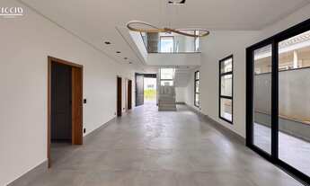 Imagem 6: 4 dormitórios, 4 suíte, 5 banheiro, 4 vagas na garagem, 360M² de Área Construída