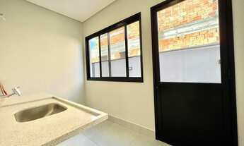 Imagem 2: 4 dormitórios, 4 suíte, 6 banheiro, 4 vagas na garagem, 265M² de Área Construída