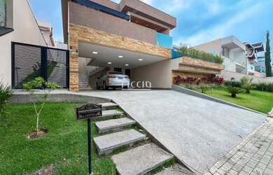 Imagem 2: 3 dormitórios, 3 suíte, 5 banheiro, 4 vagas na garagem, 470M² de Área Construída