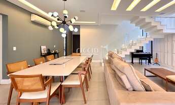 Imagem 6: 4 dormitórios, 4 suíte, 6 banheiro, 6 vagas na garagem, 420M² de Área Construída