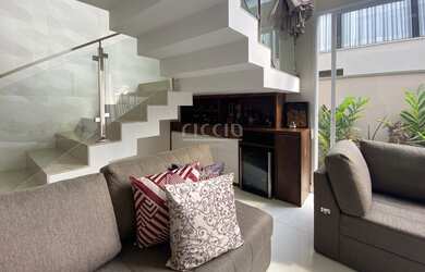 Imagem: 4 dormitórios, 4 suíte, 6 banheiro, 4