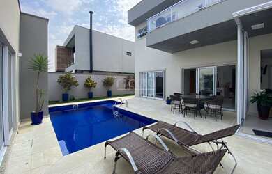 Imagem 12: 4 dormitórios, 4 suíte, 6 banheiro, 4 vagas na garagem, 335M² de Área Construída