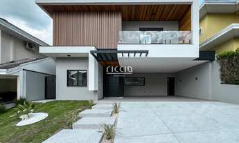 Imagem: 4 dormitórios, 4 suíte, 6 banheiro, 2