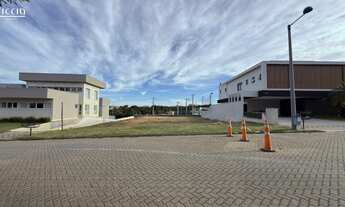 Imagem 3: 732M² de Área Construída, 732M² de Área Total