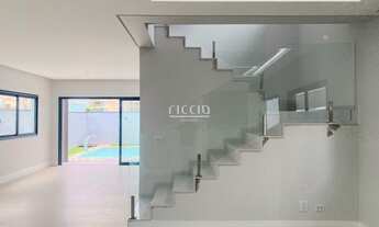 Imagem 7: 4 dormitórios, 4 suíte, 6 banheiro, 2 vagas na garagem, 200M² de Área Construída