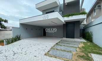 Imagem 3: 4 dormitórios, 4 suíte, 6 banheiro, 2 vagas na garagem, 200M² de Área Construída