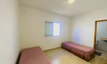 Imagem 2: 4 dormitórios, 4 suíte, 6 banheiro, 4 vagas na garagem, 337M² de Área Construída